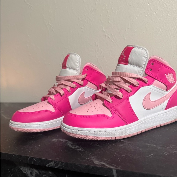 Jordan Women's Sneakers in Pink and White - Picture 2 of 9